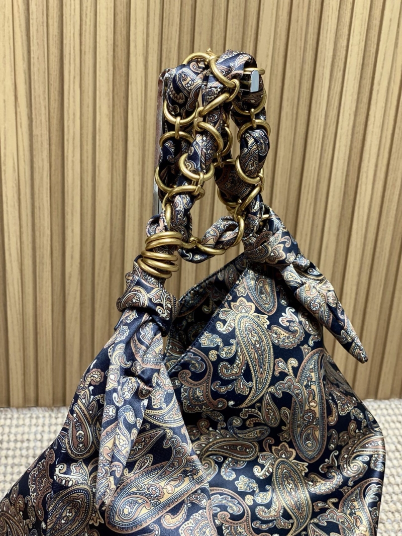 Y51 shopping bags